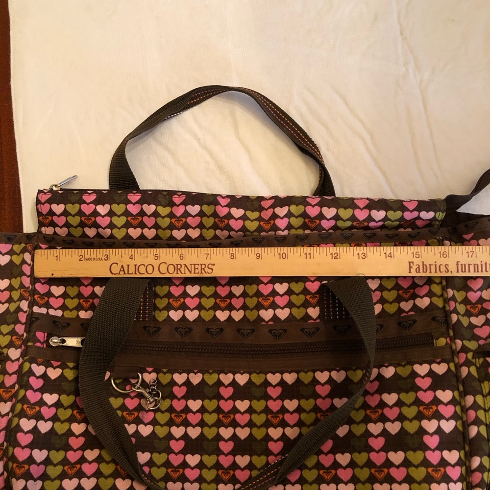 Roxy overnight weekend Heart Patterned Tote Bag - Pink and Brown - Picture 7 of 9